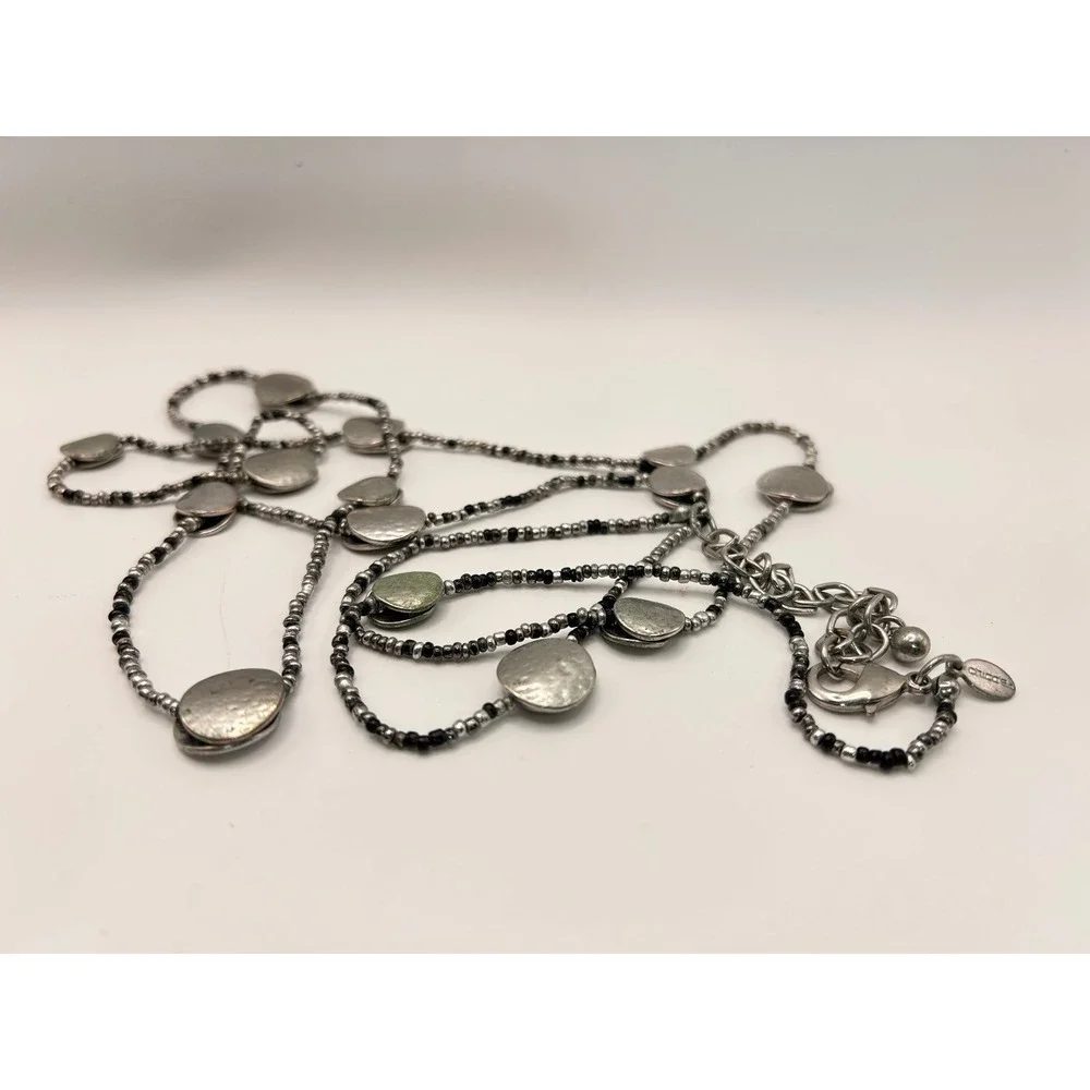Chicos Long Beaded Necklace Womens OS Silver Black Good Hammered Disc Layered